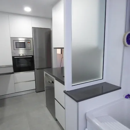 Girolamar Front Line Apartment *