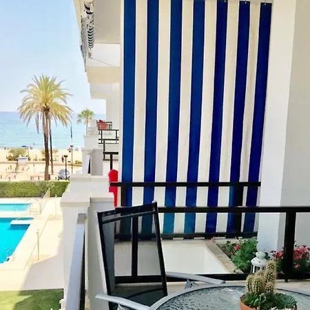 Apartment Girolamar Front Line